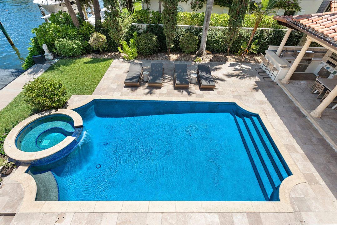 待售: $7,500,000 (4 贝兹, 5 浴室, 5159 平方英尺)