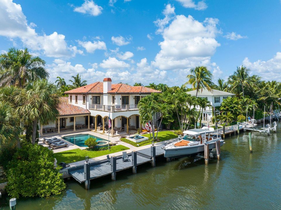 待售: $7,500,000 (4 贝兹, 5 浴室, 5159 平方英尺)