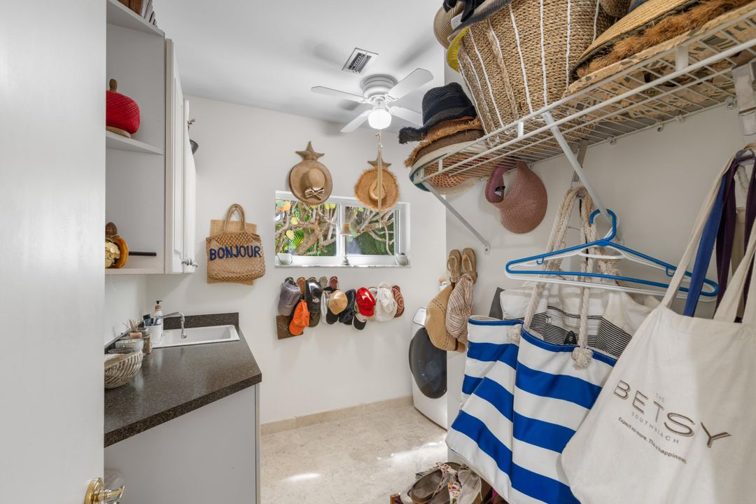 Activo con contrato: $3,375,000 (4 camas, 3 baños, 3462 Pies cuadrados)