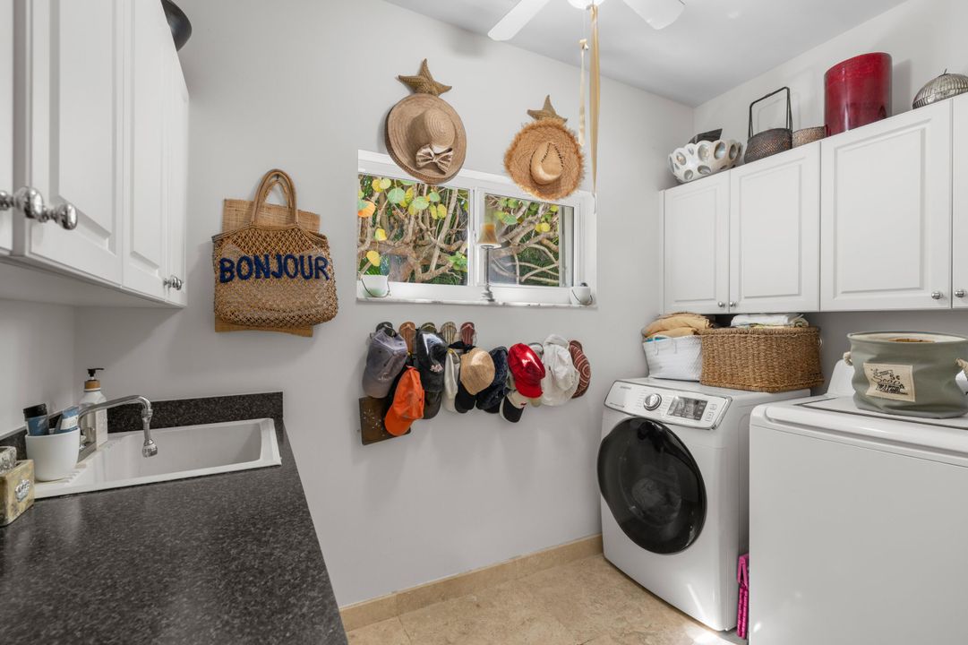 Activo con contrato: $3,375,000 (4 camas, 3 baños, 3462 Pies cuadrados)