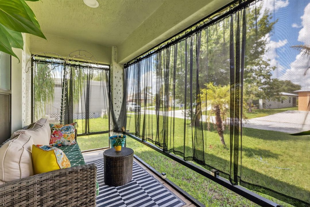 For Sale: $235,000 (2 beds, 2 baths, 1451 Square Feet)