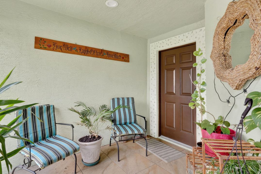 For Sale: $235,000 (2 beds, 2 baths, 1451 Square Feet)