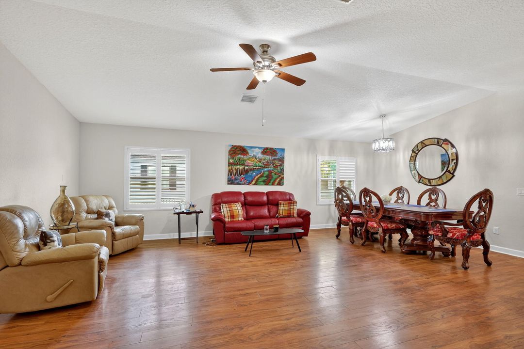 For Sale: $235,000 (2 beds, 2 baths, 1451 Square Feet)