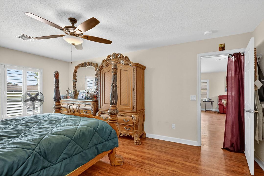 For Sale: $235,000 (2 beds, 2 baths, 1451 Square Feet)