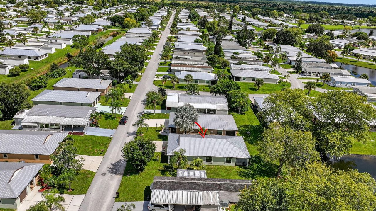 For Sale: $235,000 (2 beds, 2 baths, 1451 Square Feet)