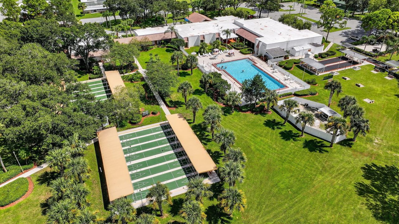 For Sale: $235,000 (2 beds, 2 baths, 1451 Square Feet)