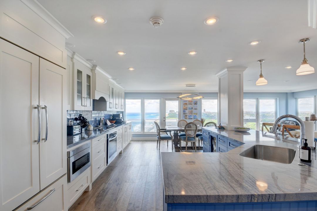 En Renta: $16,000 (3 camas, 2 baños, 2209 Pies cuadrados)