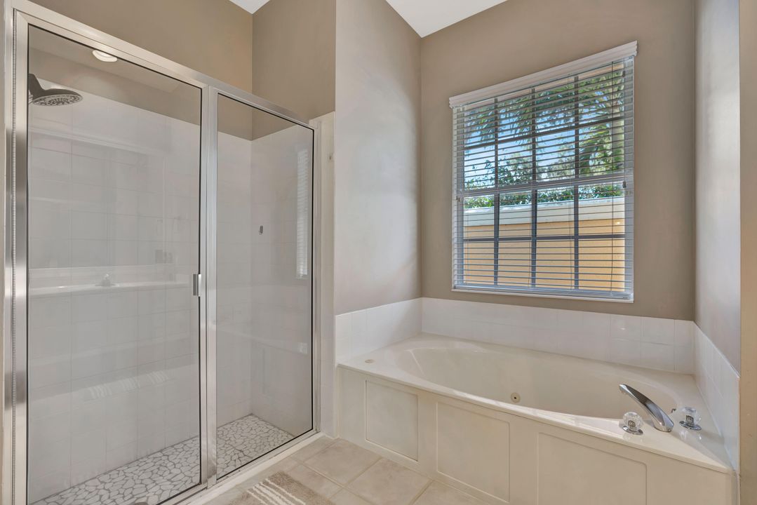 Active With Contract: $895,000 (4 beds, 3 baths, 2536 Square Feet)