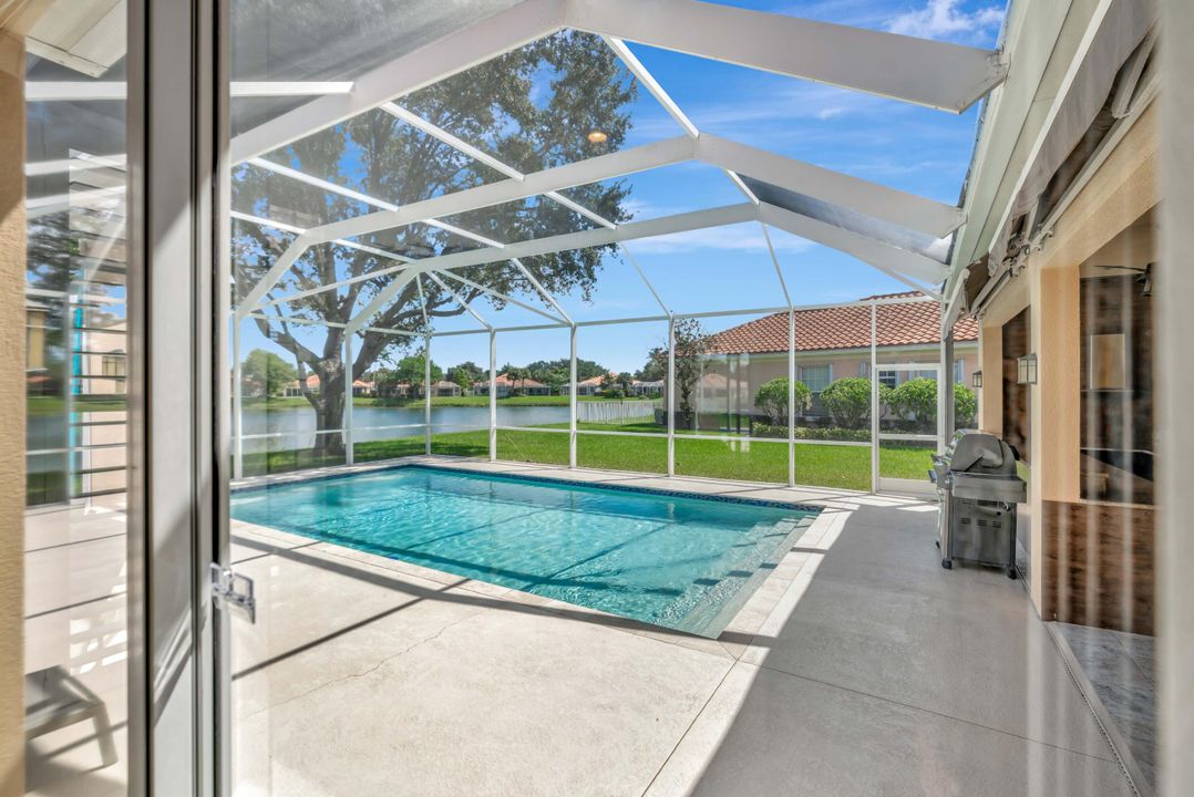 Active With Contract: $895,000 (4 beds, 3 baths, 2536 Square Feet)