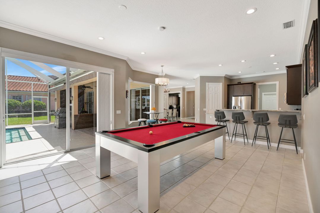 Active With Contract: $895,000 (4 beds, 3 baths, 2536 Square Feet)