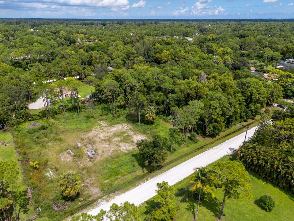 Под контрактом: $280,000 (0 спален, 0 ванн, 0 Квадратных фут)