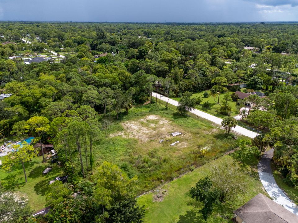 Под контрактом: $280,000 (0 спален, 0 ванн, 0 Квадратных фут)