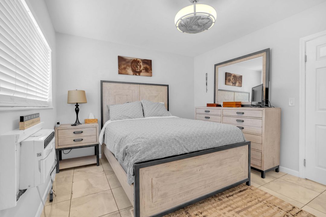 For Sale: $140,000 (1 beds, 1 baths, 550 Square Feet)