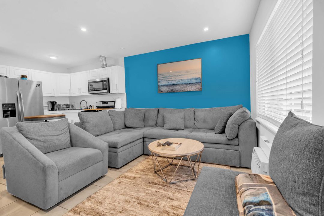 For Sale: $140,000 (1 beds, 1 baths, 550 Square Feet)