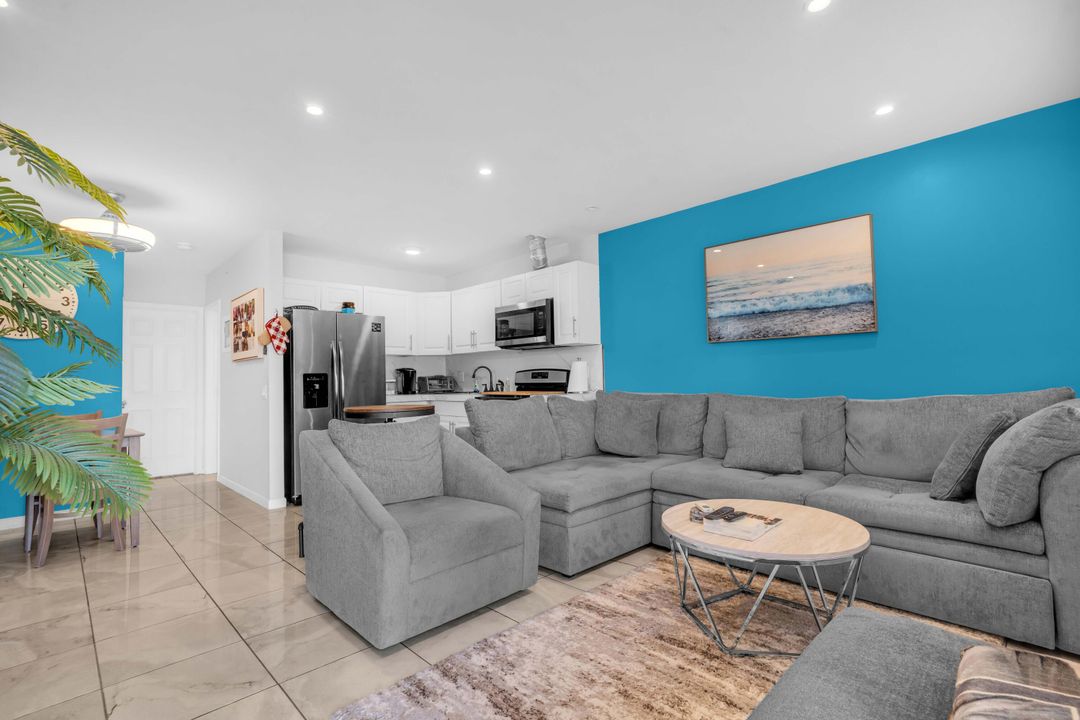 For Sale: $140,000 (1 beds, 1 baths, 550 Square Feet)