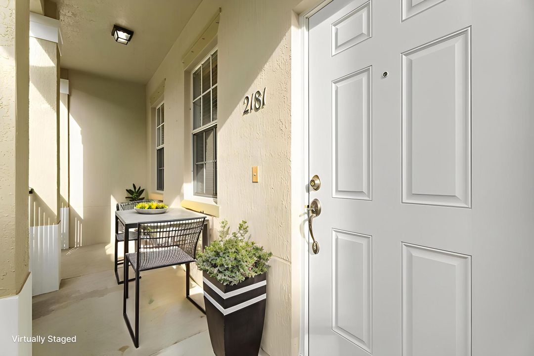 For Sale: $266,000 (3 beds, 2 baths, 1378 Square Feet)