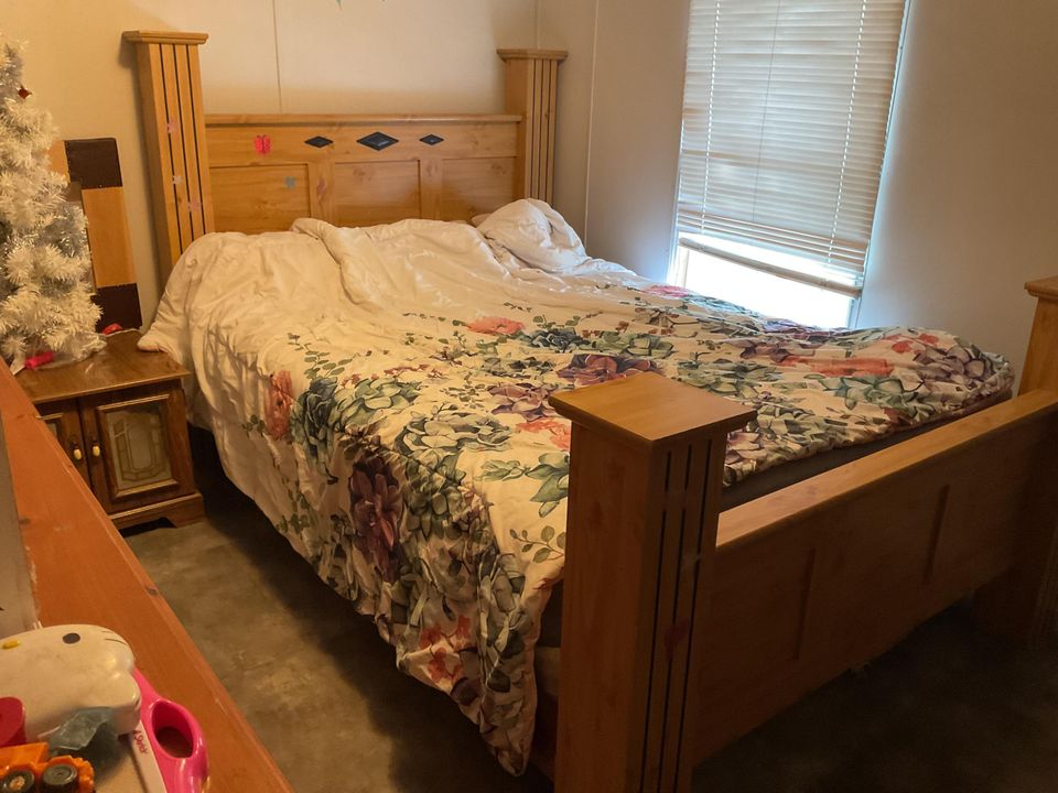 For Sale: $129,900 (3 beds, 2 baths, 1626 Square Feet)