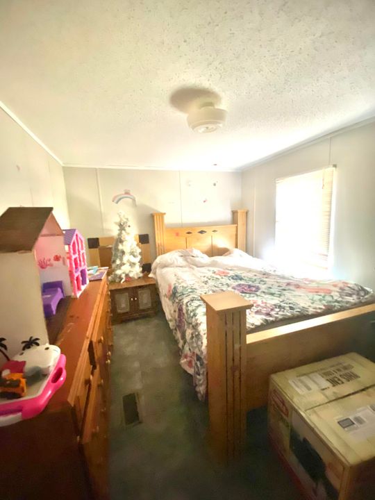 For Sale: $129,900 (3 beds, 2 baths, 1626 Square Feet)