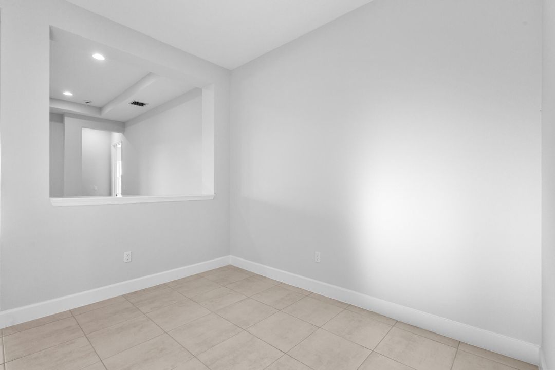 Active With Contract: $3,500 (3 beds, 3 baths, 2041 Square Feet)