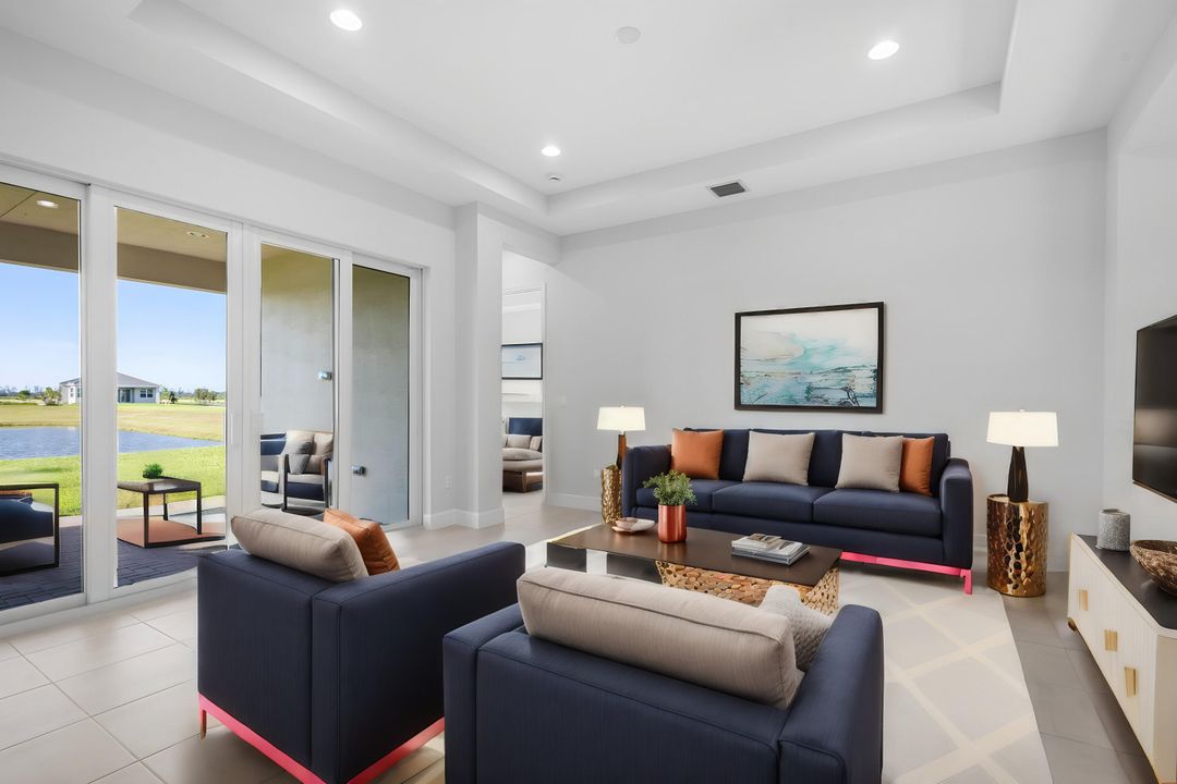 Active With Contract: $3,500 (3 beds, 3 baths, 2041 Square Feet)