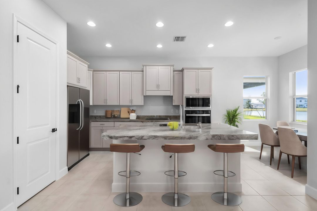 Active With Contract: $3,500 (3 beds, 3 baths, 2041 Square Feet)