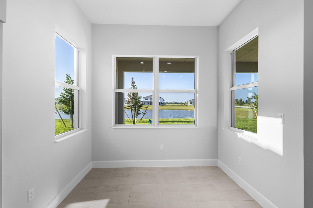 Active With Contract: $3,500 (3 beds, 3 baths, 2041 Square Feet)