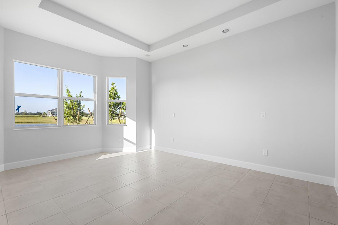 Active With Contract: $3,500 (3 beds, 3 baths, 2041 Square Feet)