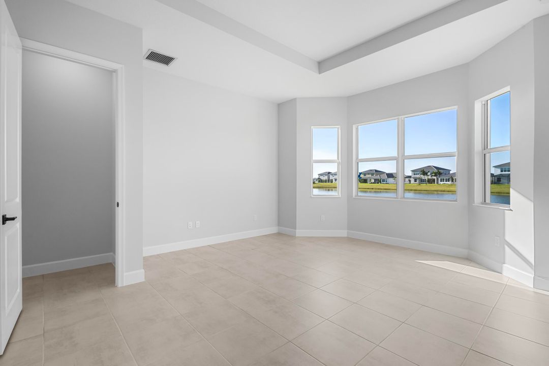 Active With Contract: $3,500 (3 beds, 3 baths, 2041 Square Feet)