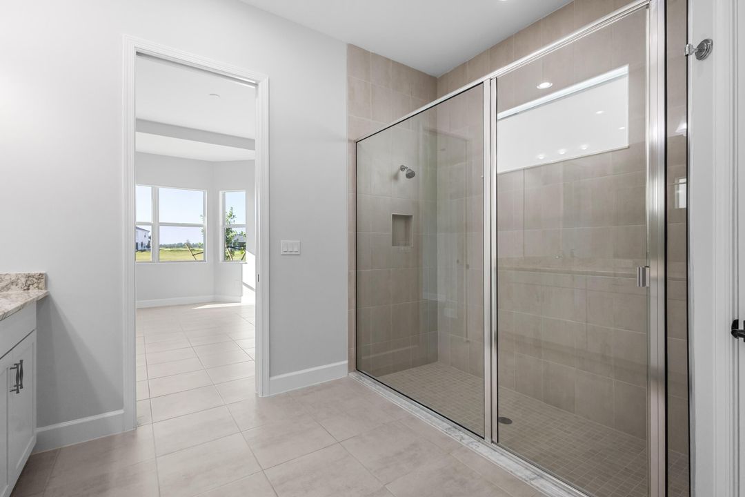 Active With Contract: $3,500 (3 beds, 3 baths, 2041 Square Feet)