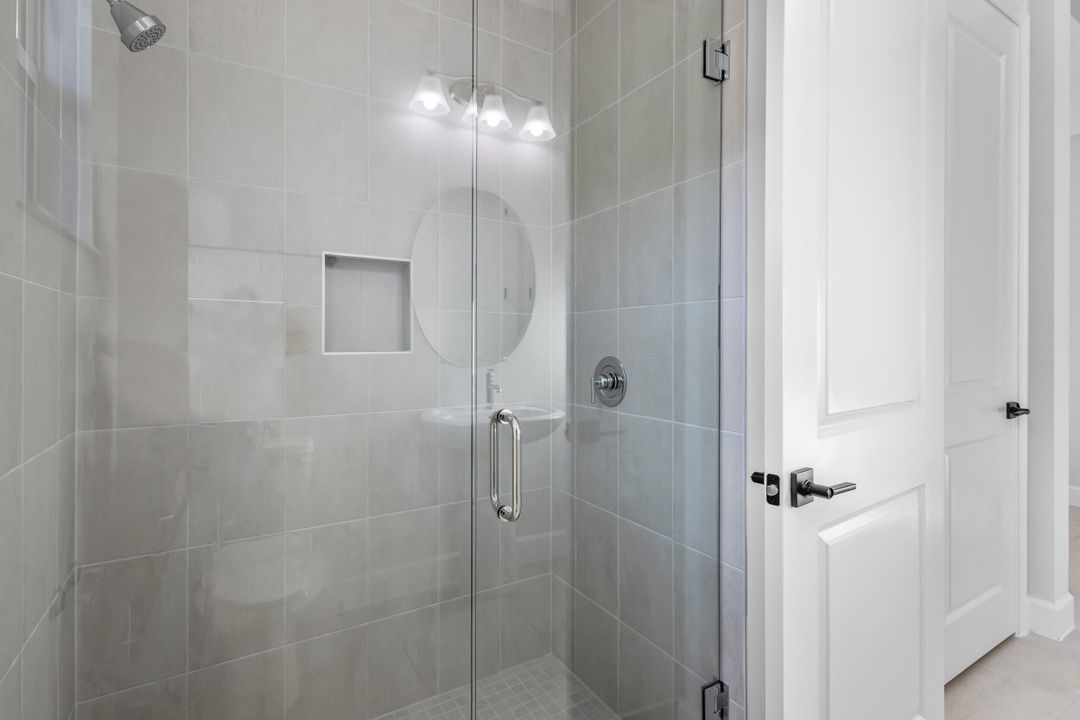 Active With Contract: $3,500 (3 beds, 3 baths, 2041 Square Feet)