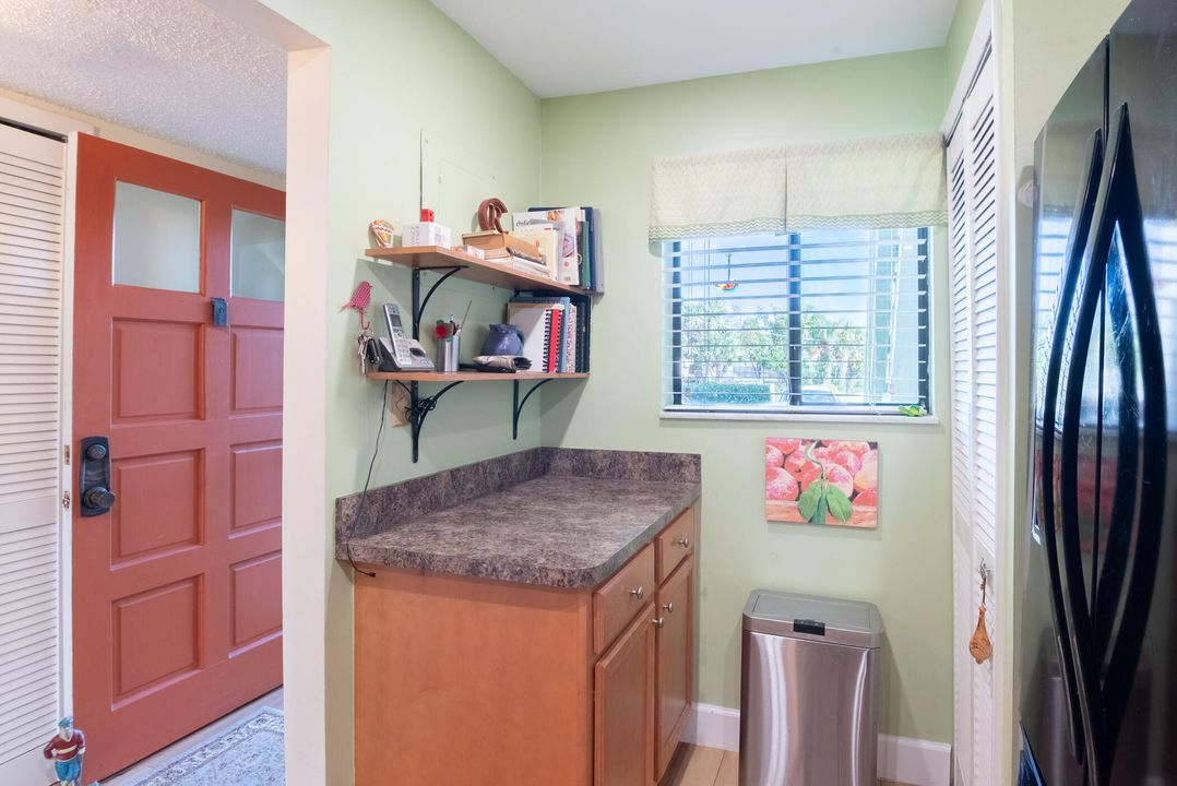 For Sale: $218,500 (2 beds, 2 baths, 1186 Square Feet)