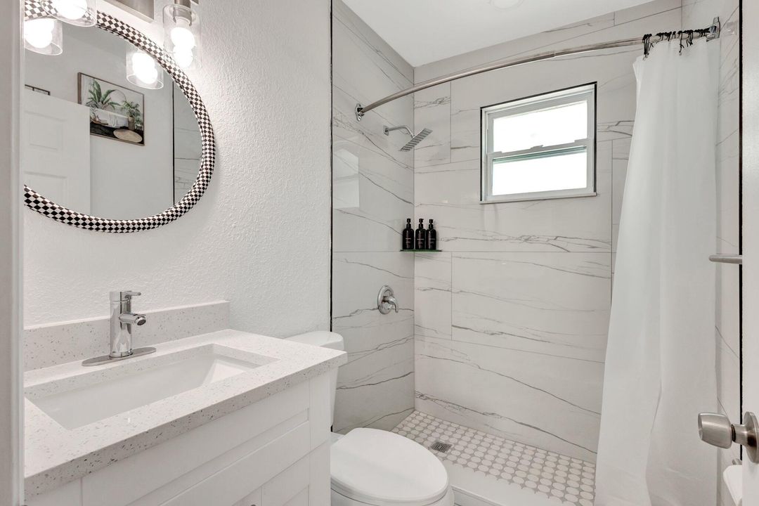 Active With Contract: $2,950 (3 beds, 2 baths, 1261 Square Feet)