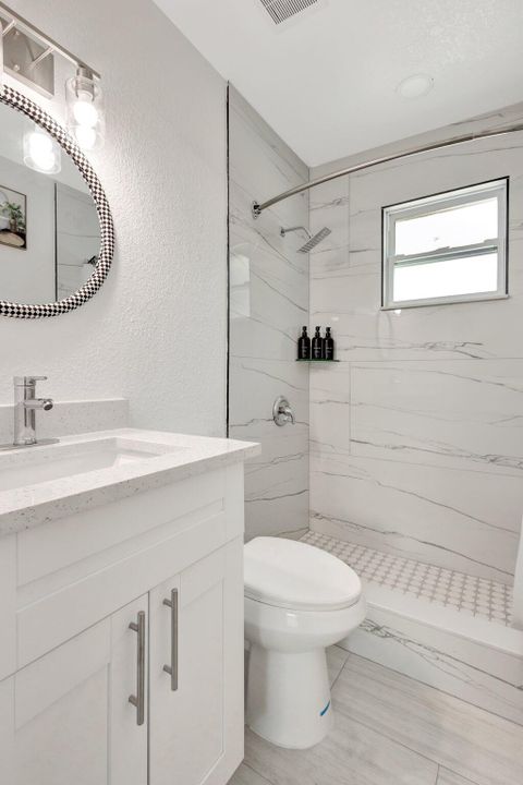 Active With Contract: $2,950 (3 beds, 2 baths, 1261 Square Feet)