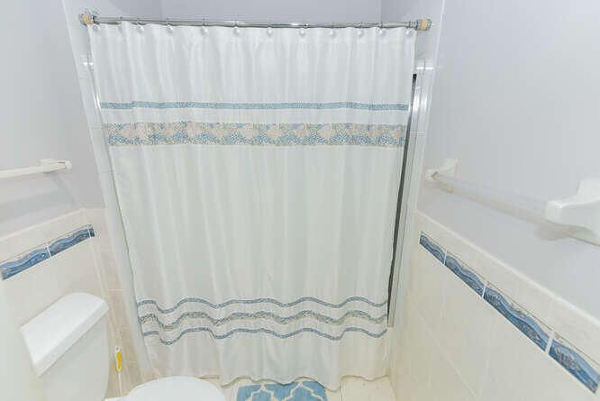 待售: $489,000 (2 贝兹, 2 浴室, 1774 平方英尺)