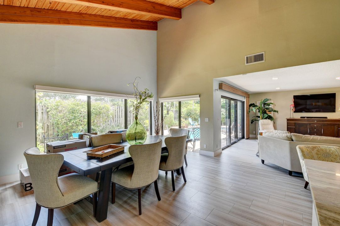 Activo con contrato: $5,500 (3 camas, 2 baños, 2144 Pies cuadrados)