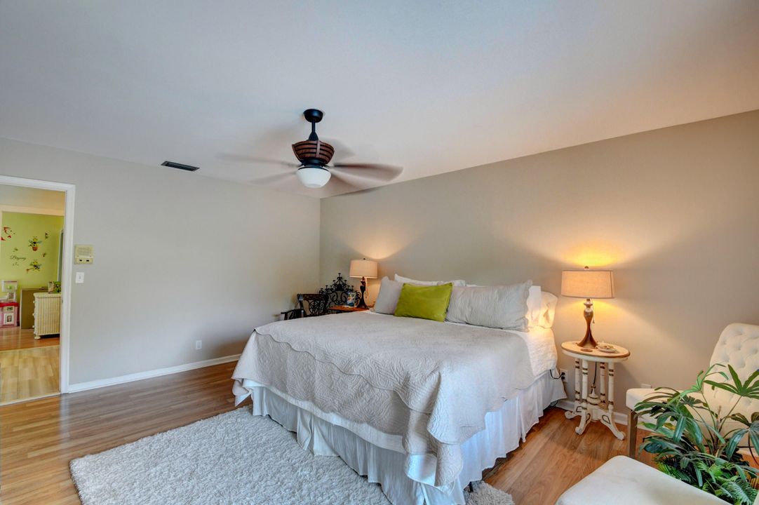 Activo con contrato: $5,500 (3 camas, 2 baños, 2144 Pies cuadrados)