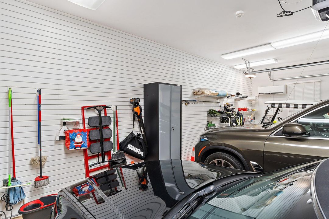 Под контрактом: $5,995,000 (5 спален, 4 ванн, 4765 Квадратных фут)