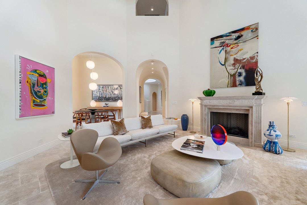 Под контрактом: $5,995,000 (5 спален, 4 ванн, 4765 Квадратных фут)