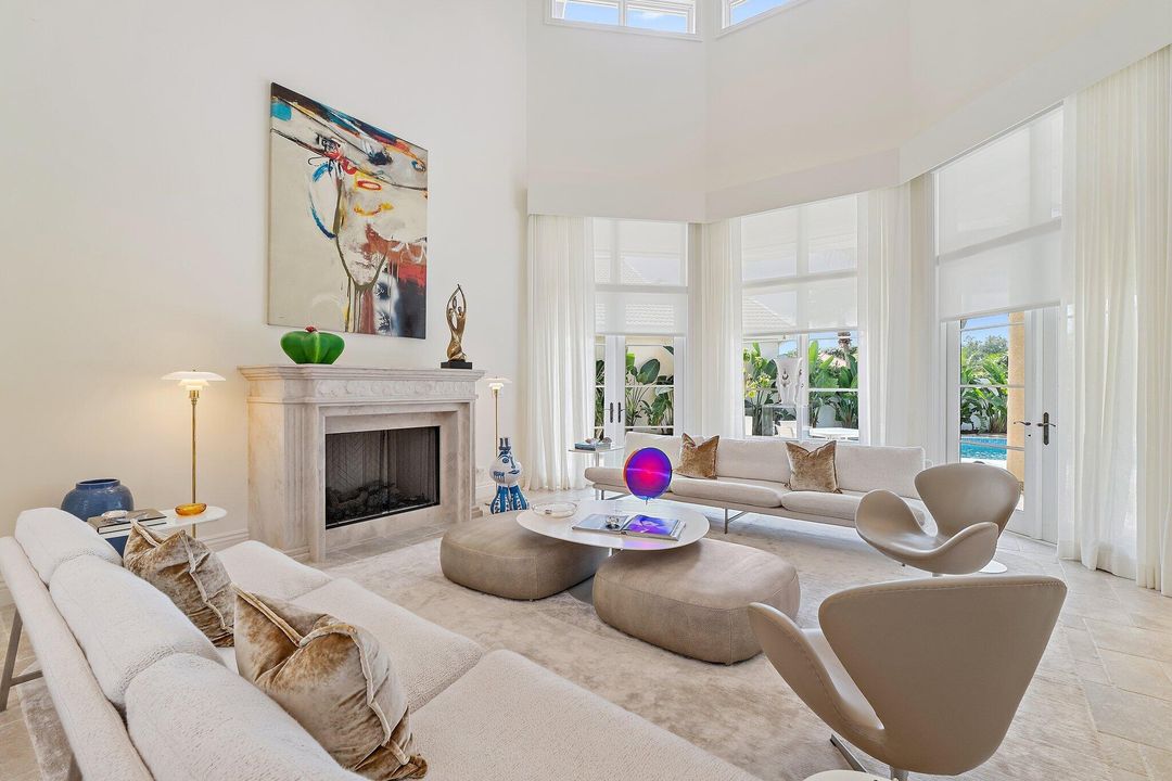 Под контрактом: $5,995,000 (5 спален, 4 ванн, 4765 Квадратных фут)