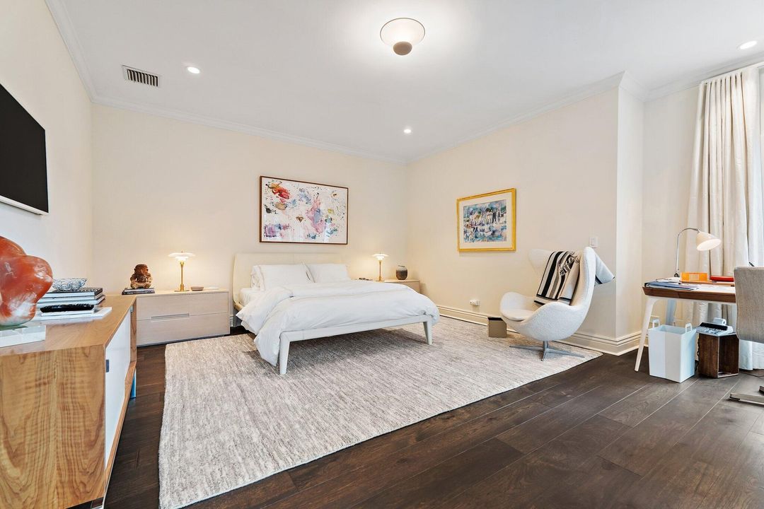 Под контрактом: $5,995,000 (5 спален, 4 ванн, 4765 Квадратных фут)