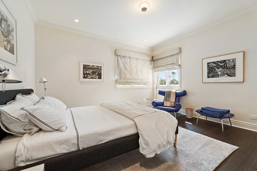 Под контрактом: $5,995,000 (5 спален, 4 ванн, 4765 Квадратных фут)