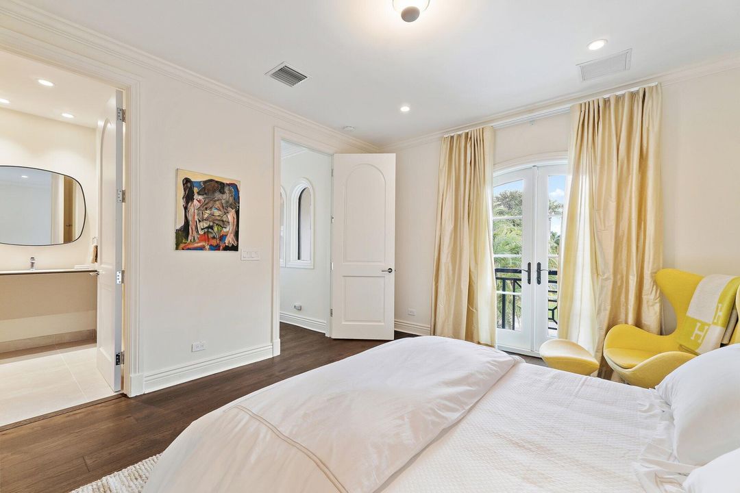 Под контрактом: $5,995,000 (5 спален, 4 ванн, 4765 Квадратных фут)