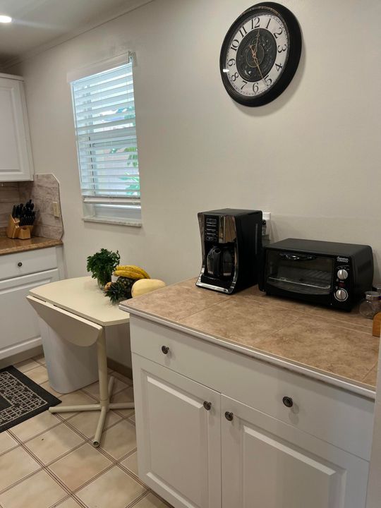 For Sale: $109,900 (2 beds, 2 baths, 920 Square Feet)