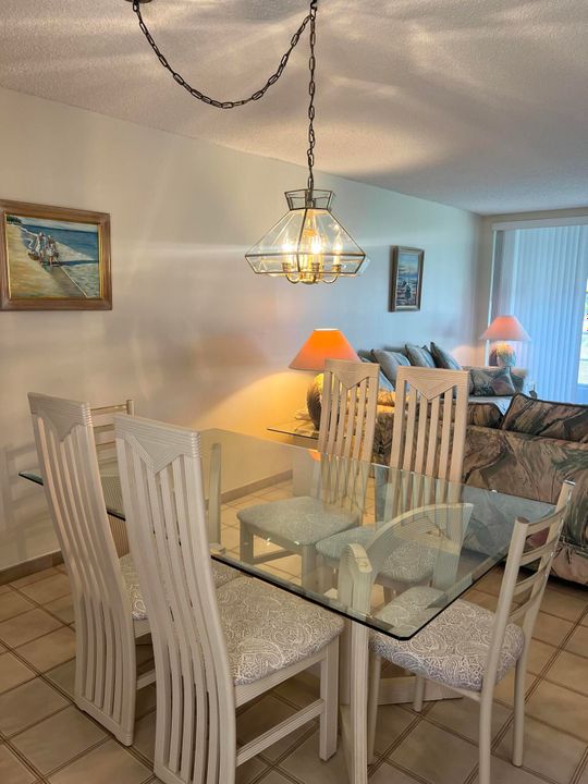 For Sale: $109,900 (2 beds, 2 baths, 920 Square Feet)