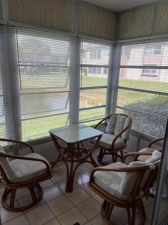 For Sale: $109,900 (2 beds, 2 baths, 920 Square Feet)