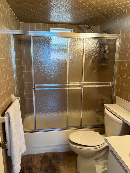 For Sale: $109,900 (2 beds, 2 baths, 920 Square Feet)