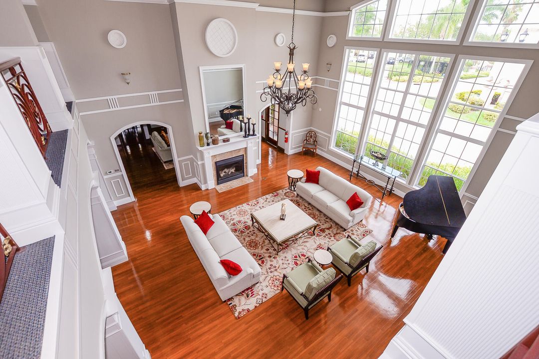 For Sale: $160,000 (1 beds, 1 baths, 875 Square Feet)