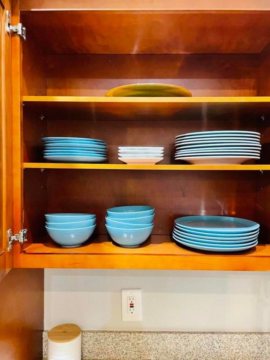 Под контрактом: $5,000 (3 спален, 2 ванн, 1275 Квадратных фут)