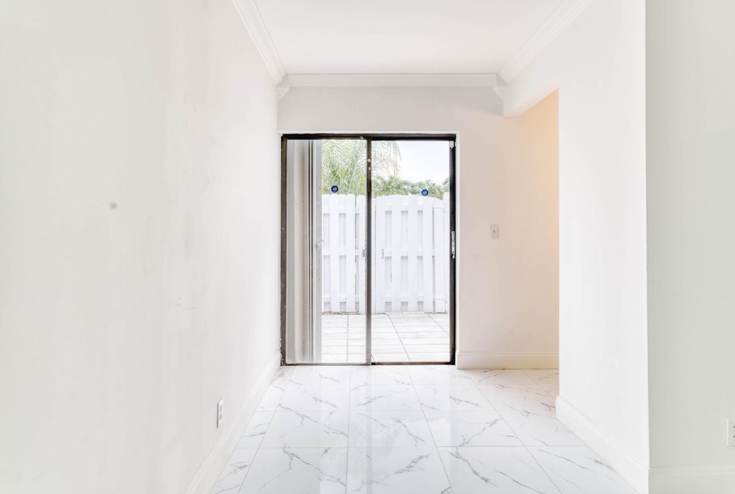 En Venta: $405,000 (3 camas, 2 baños, 1684 Pies cuadrados)