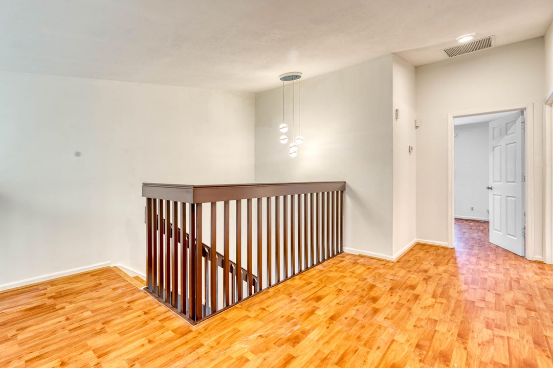 En Venta: $405,000 (3 camas, 2 baños, 1684 Pies cuadrados)